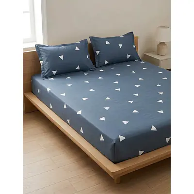 Bedsheet and Pillows Cover primary image