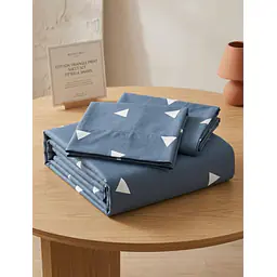 Bedsheet and Pillows Cover - Master